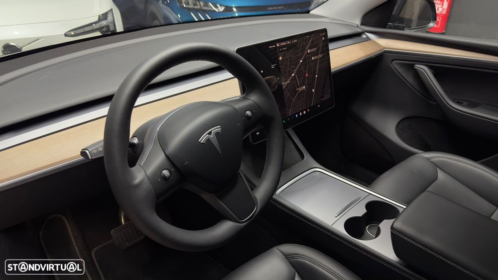Tesla Model Y RWD - 34