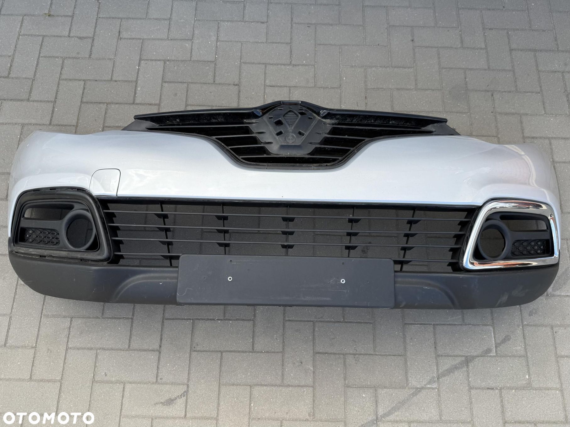 RENAULT CAPTUR I ZDERZAK PRZEDNI PRZÓD 620842933R - 1