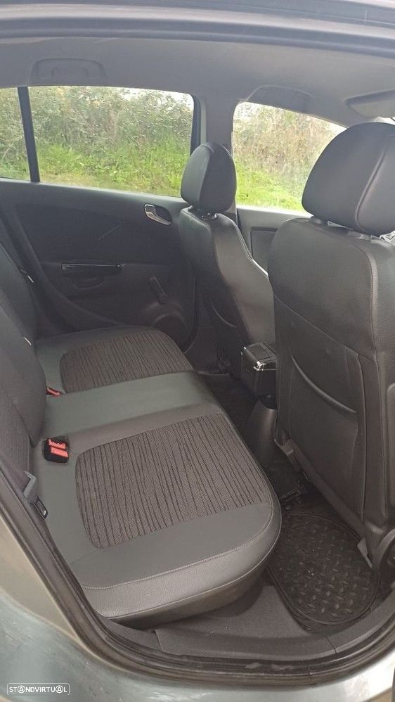 Opel Corsa 1.2 Enjoy FlexFuel - 8