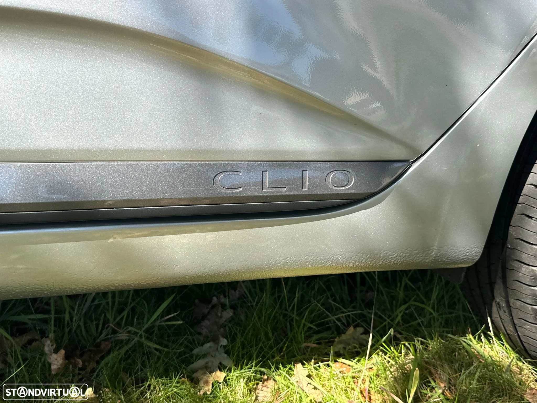 Renault Clio 1.0 TCe RS Line CVT - 18