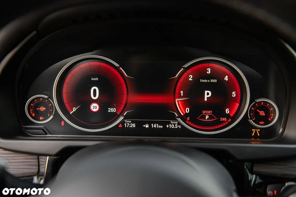 BMW X5 xDrive30d - 23