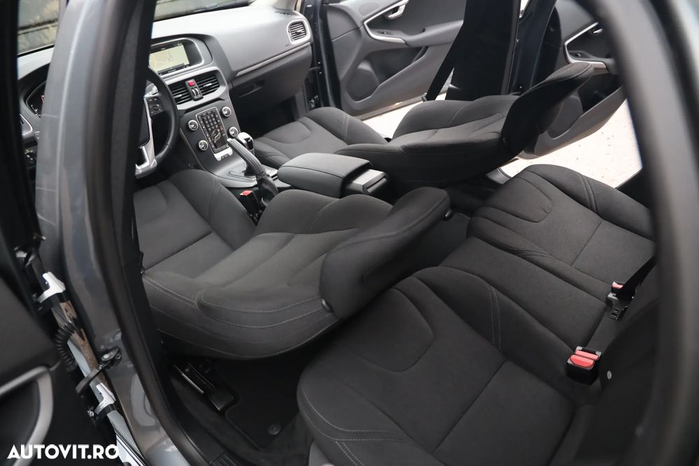 Volvo V40 D2 Kinetic - 31