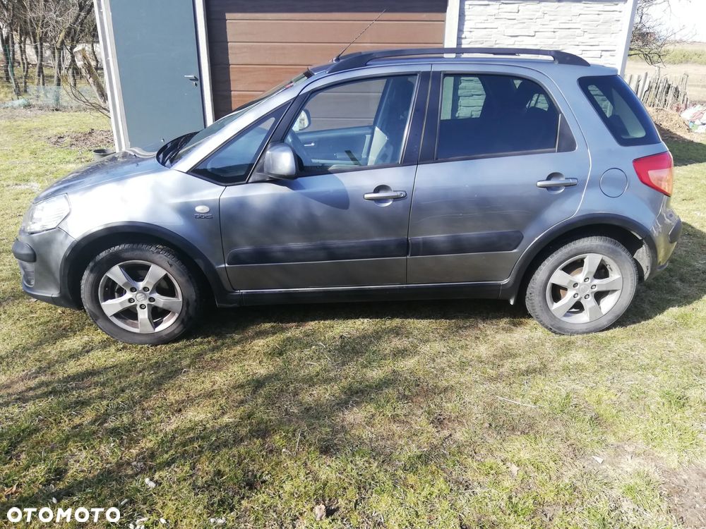 Suzuki SX4 1.6 DDiS Comfort - 1