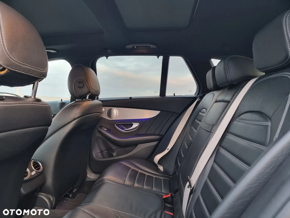 Mercedes-Benz Klasa C 200 d T 9G-TRONIC AMG Line - 16