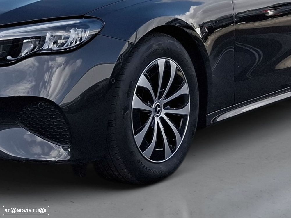 Mercedes-Benz E 220 d - 4