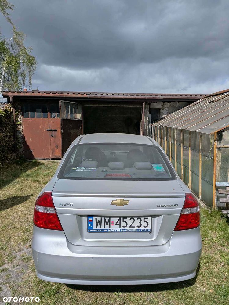 Chevrolet Aveo - 4