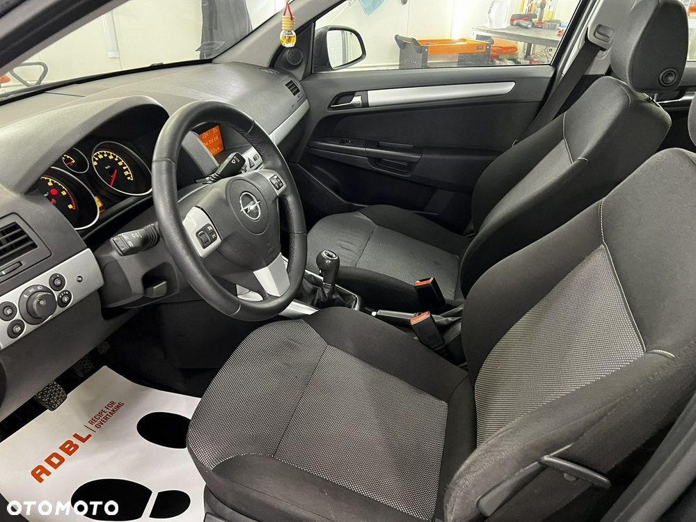 Opel Astra - 10