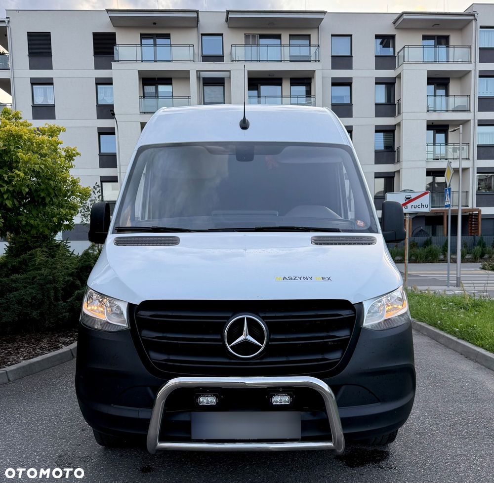 Mercedes-Benz Sprinter - 5