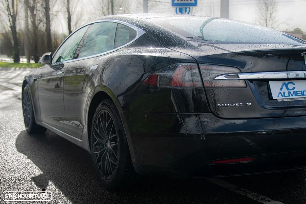 Tesla Model S 100D - 28