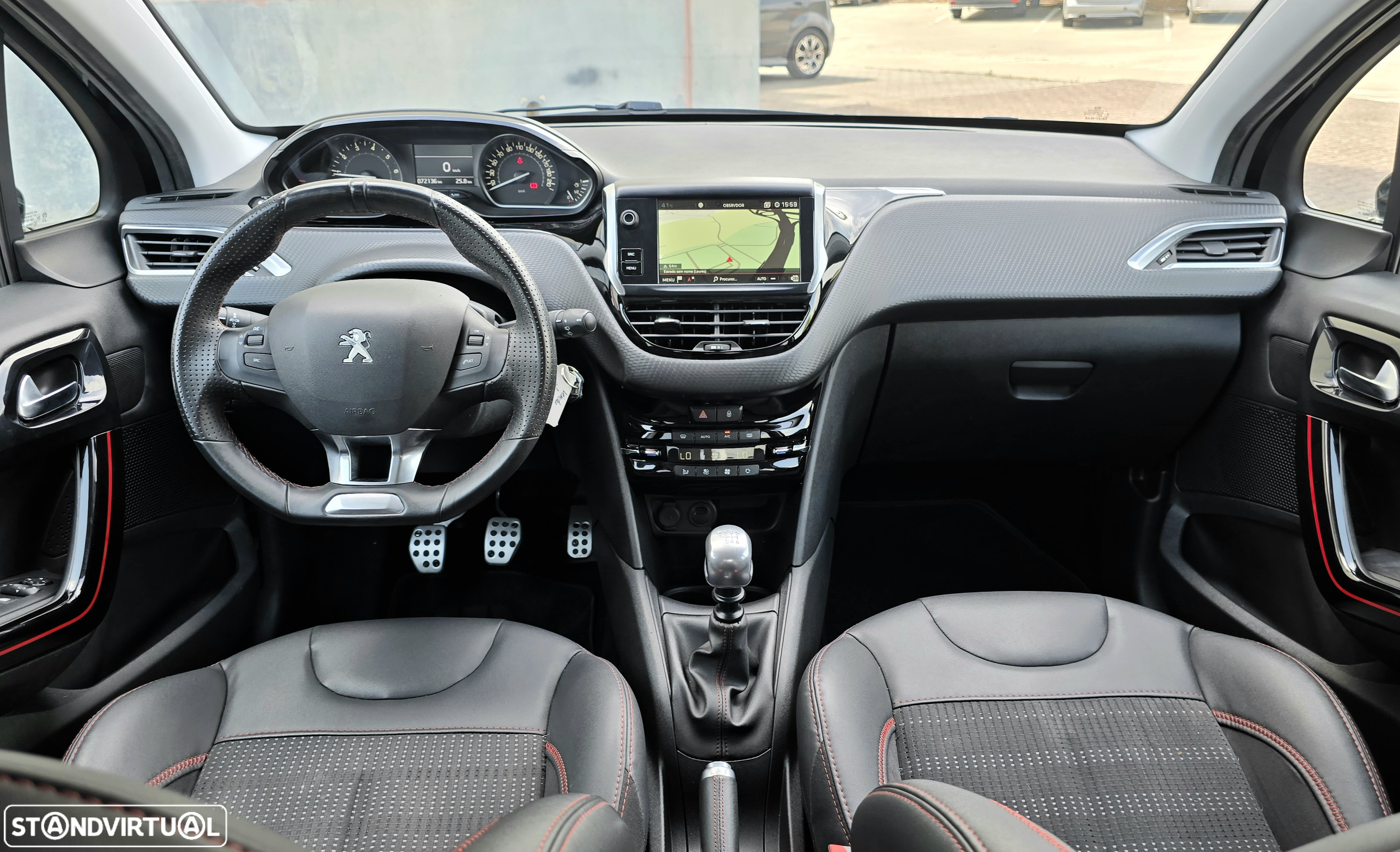Peugeot 208 1.2 PureTech GT Line - 18
