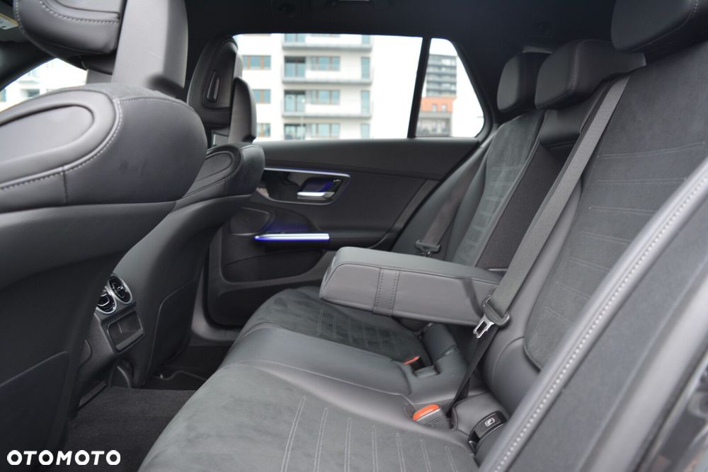 Mercedes-Benz Klasa C - 24