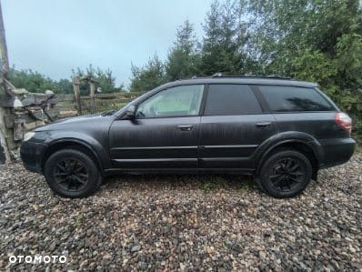 Subaru Outback - 1