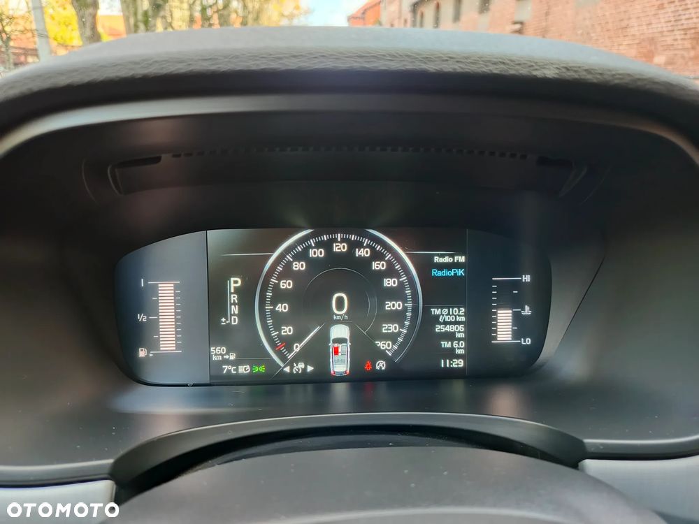 Volvo V90 D5 AWD Momentum - 23