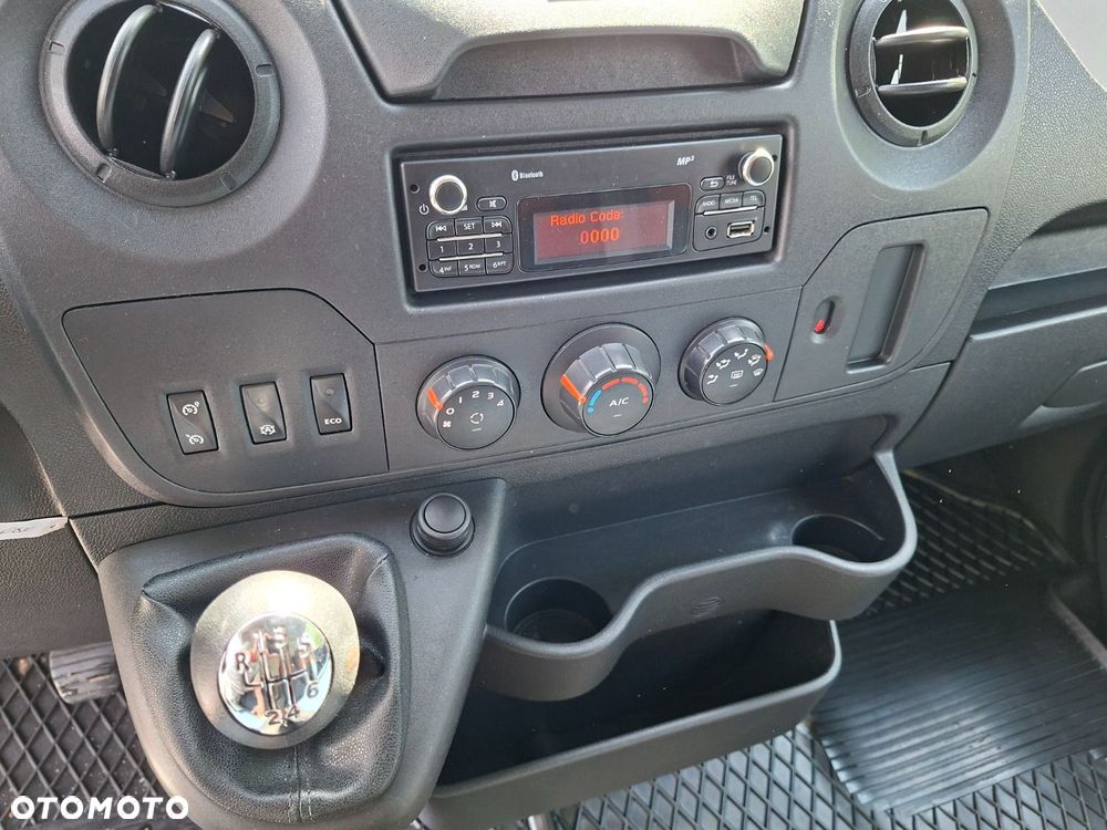 Renault Master + Klubb K26 - 22