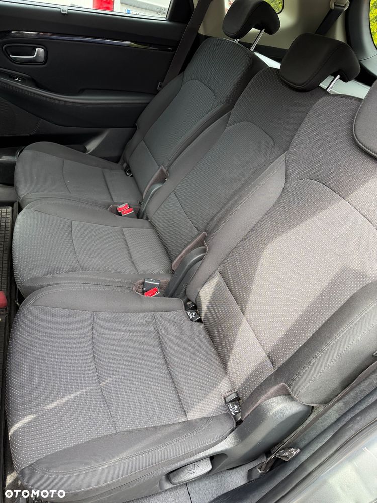 Kia Carens 1.7 CRDi Business Line 7os 7DCT - 11