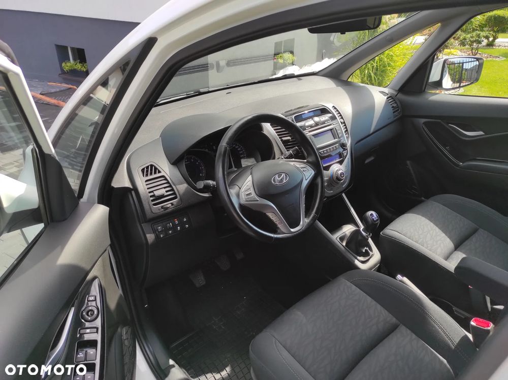 Hyundai ix20 1.6 blue Style - 8