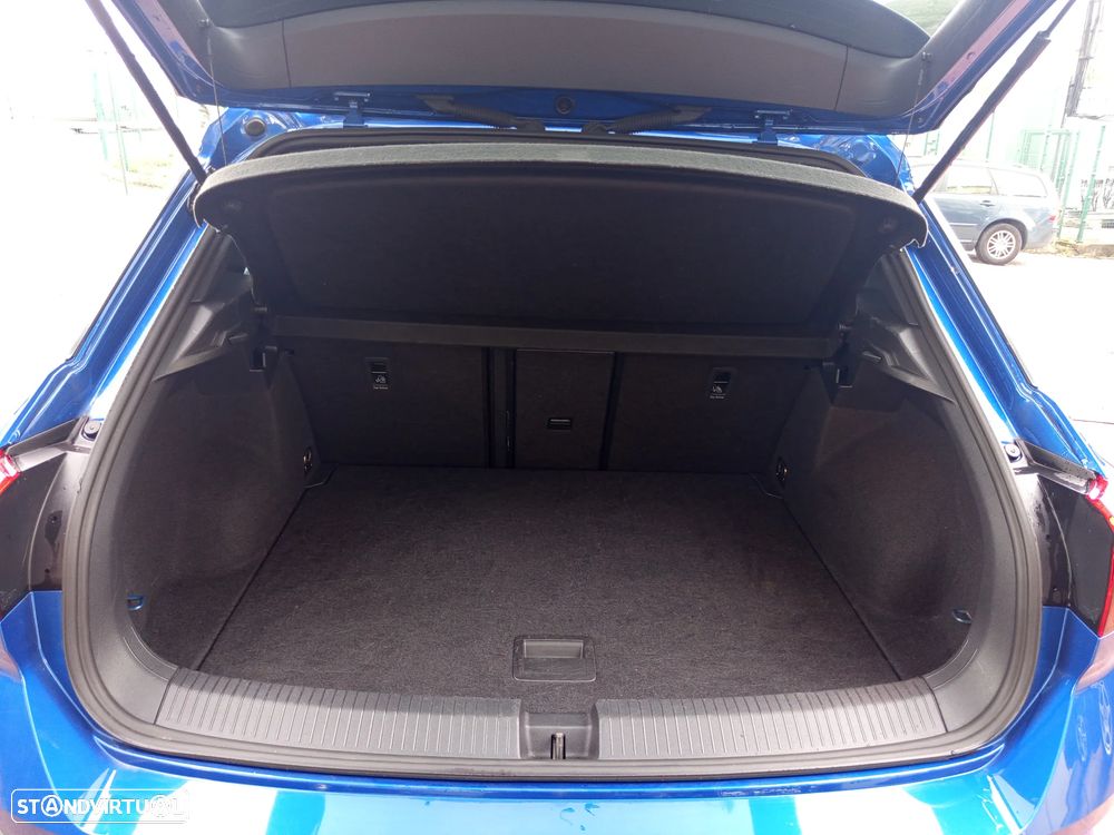 VW T-Roc 2.0 TSI OPF 4MOTION DSG R-Line - 37