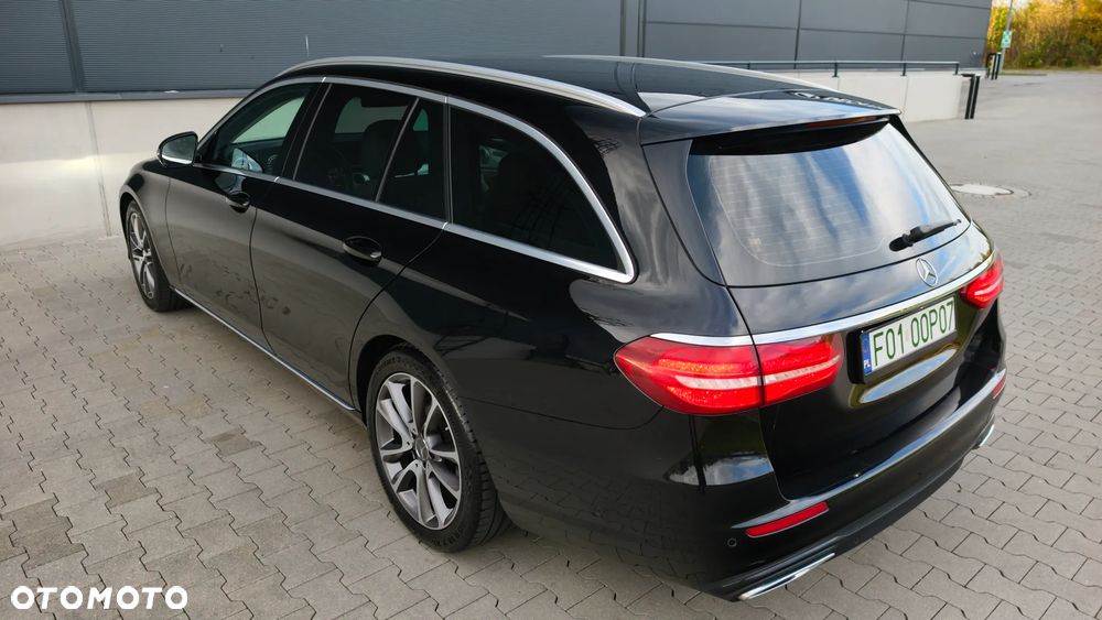 Mercedes-Benz Klasa E 300 d 9G-TRONIC Avantgarde - 4