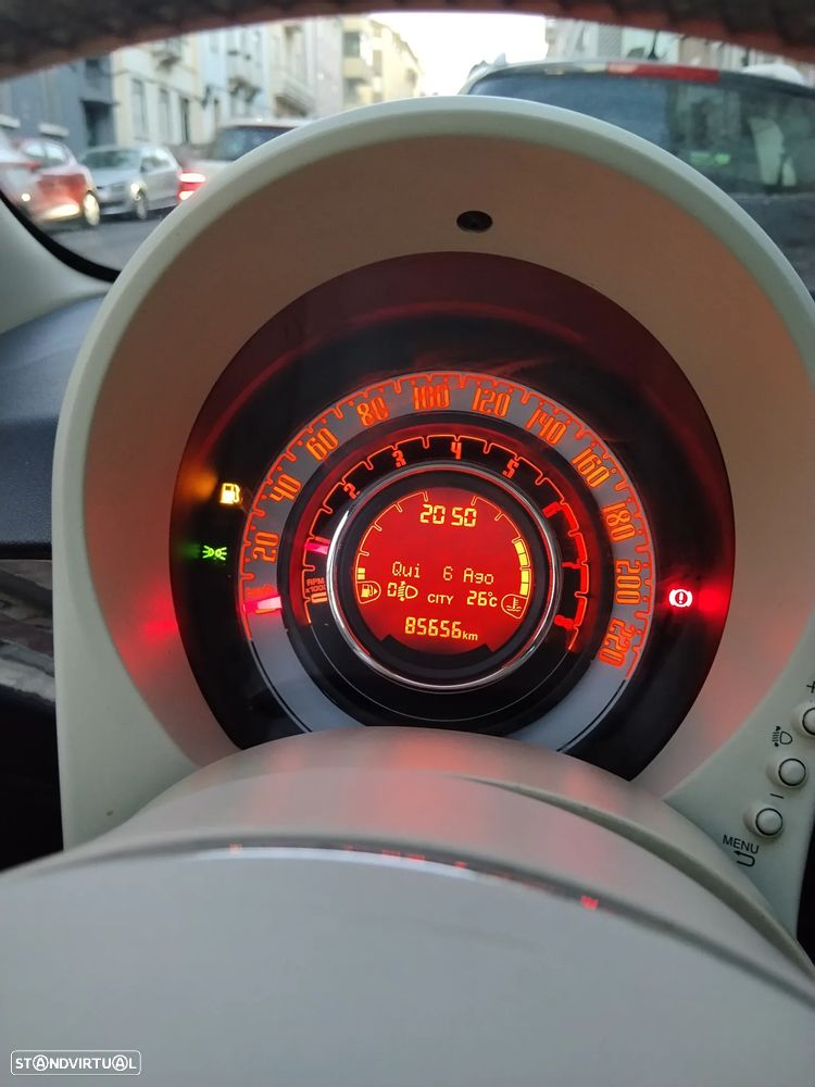 Fiat 500 1.2 Lounge J16 - 17
