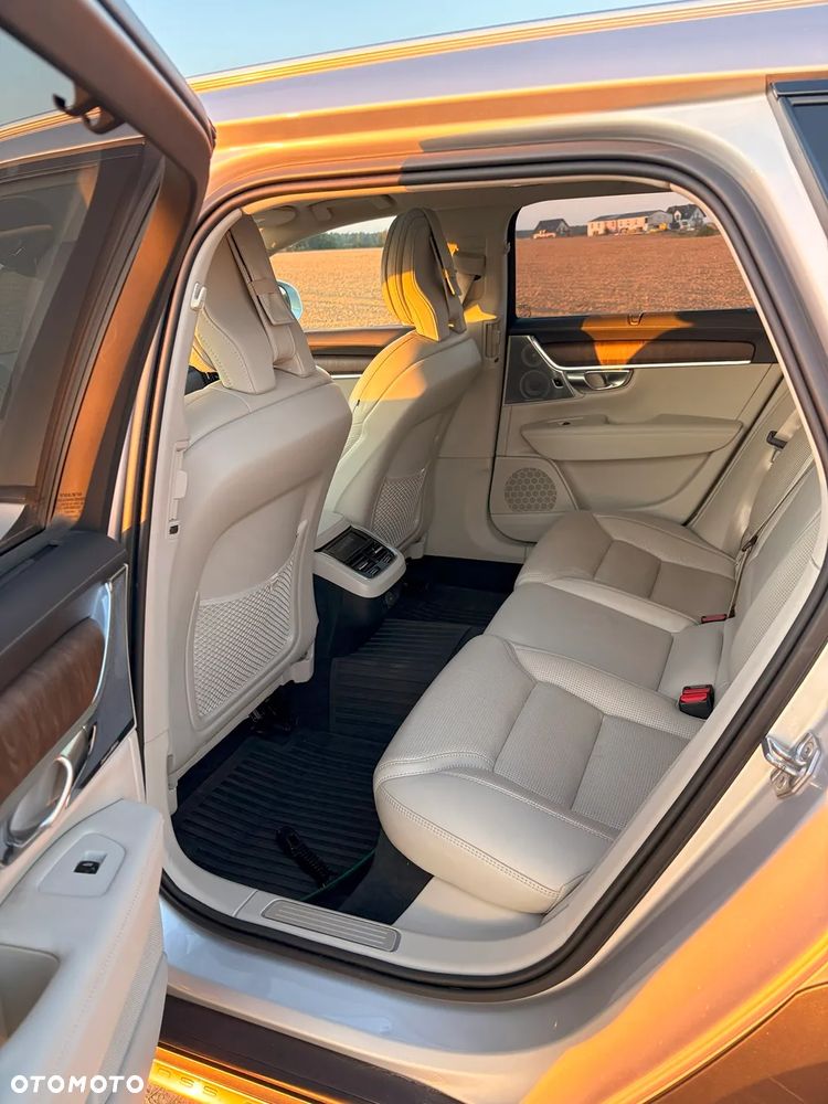 Volvo V90 Cross Country - 7
