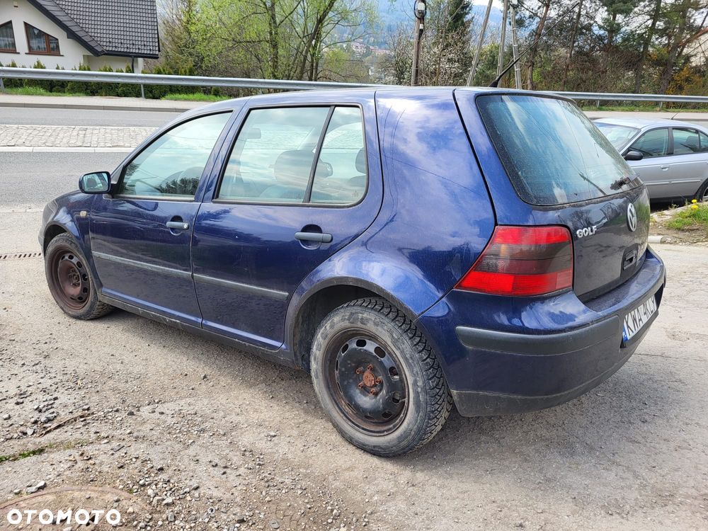 Volkswagen Golf - 3