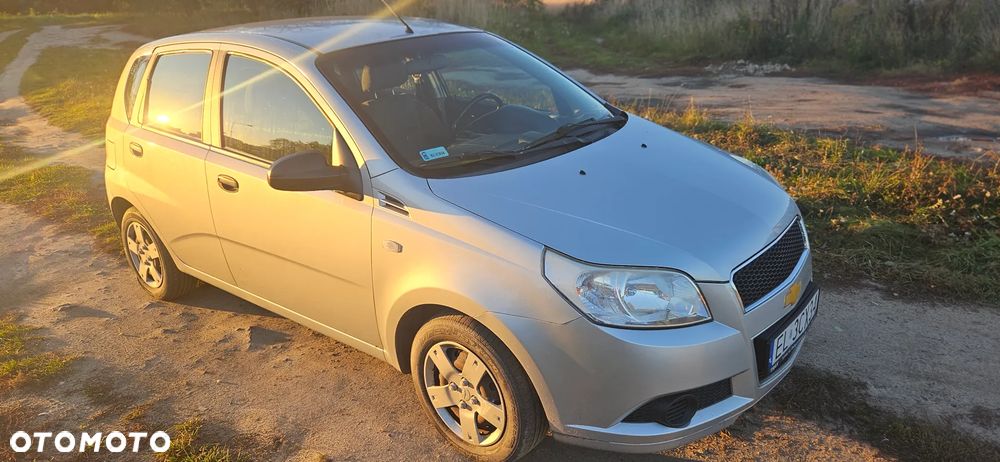 Chevrolet Aveo - 12