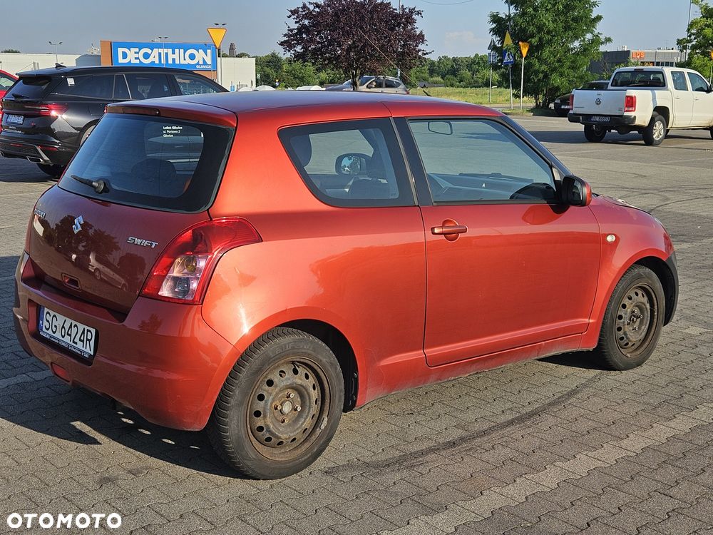 Suzuki Swift - 3