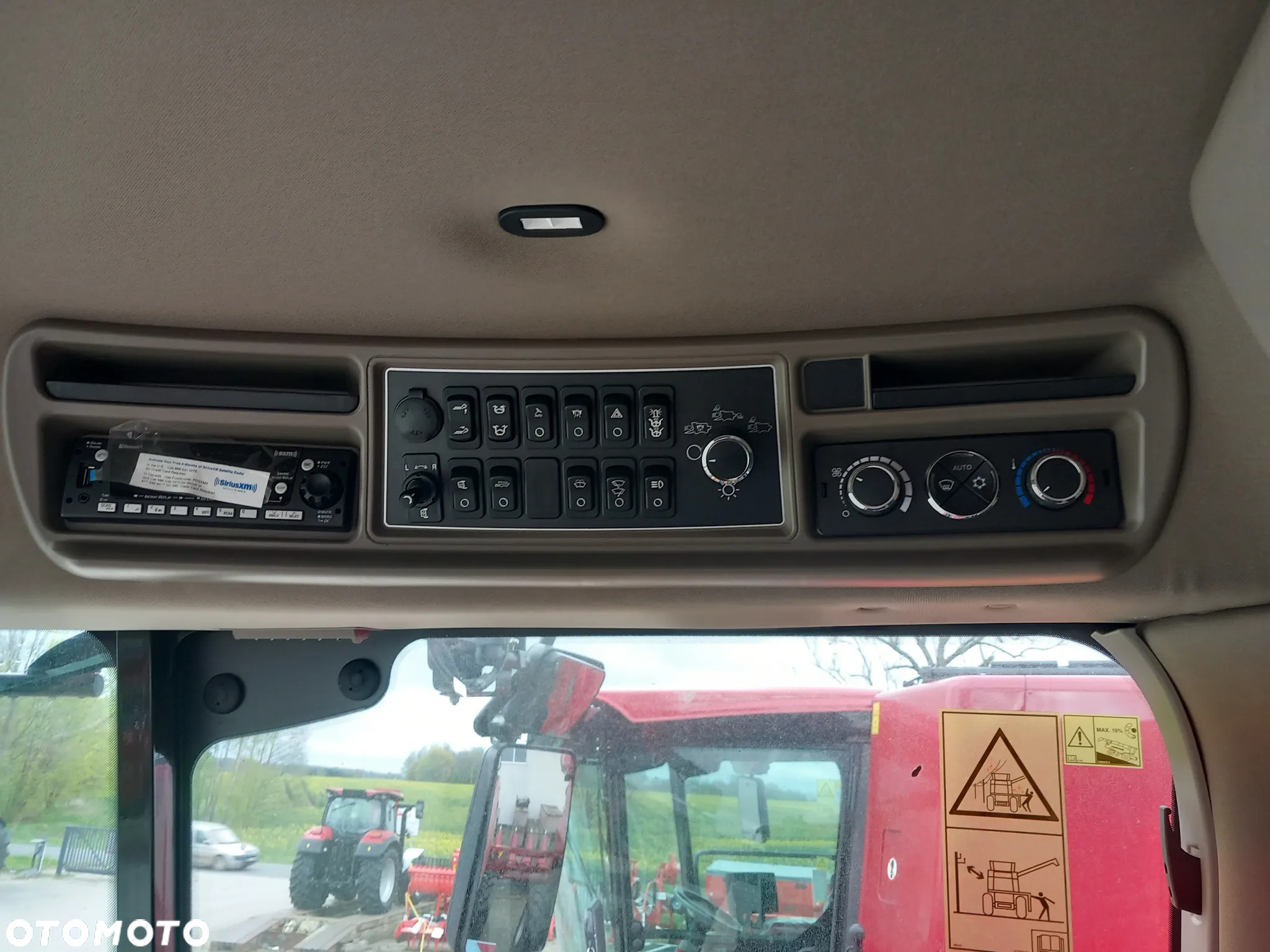Case IH Axial-Flow 8250 - 4
