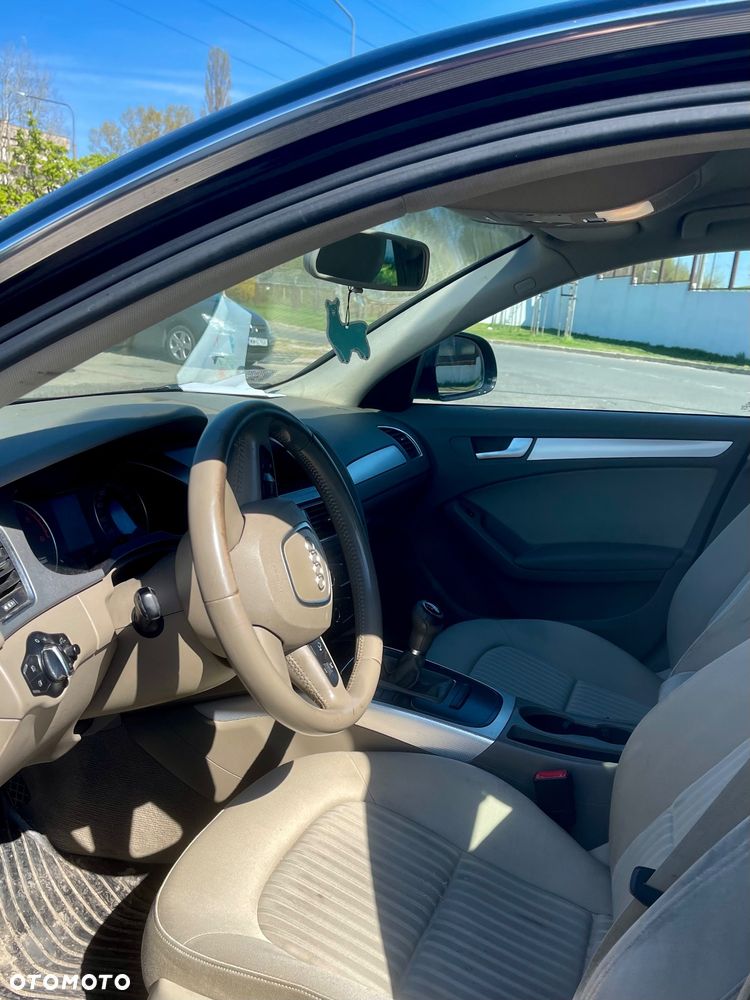 Audi A4 Avant 2.0 TDI - 14