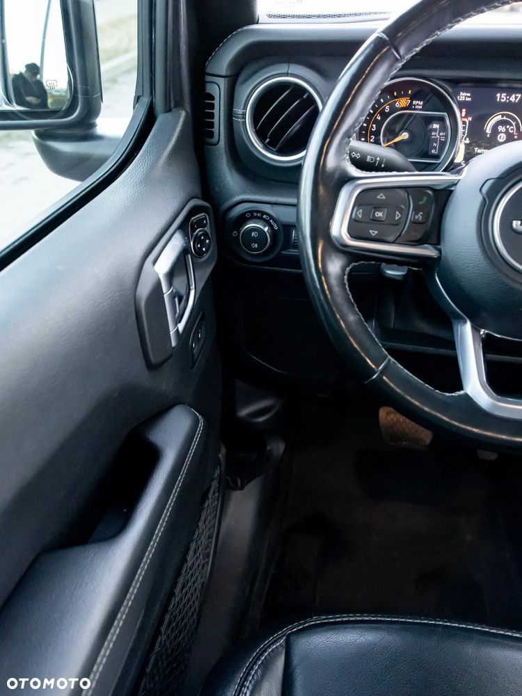 Jeep Wrangler Unlimited GME 2.0 Turbo Sahara - 27