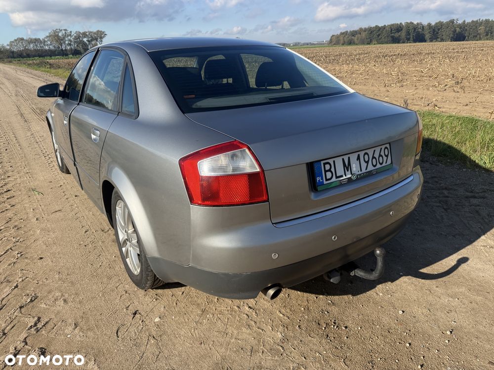 Audi A4 Avant 2001 photo 3