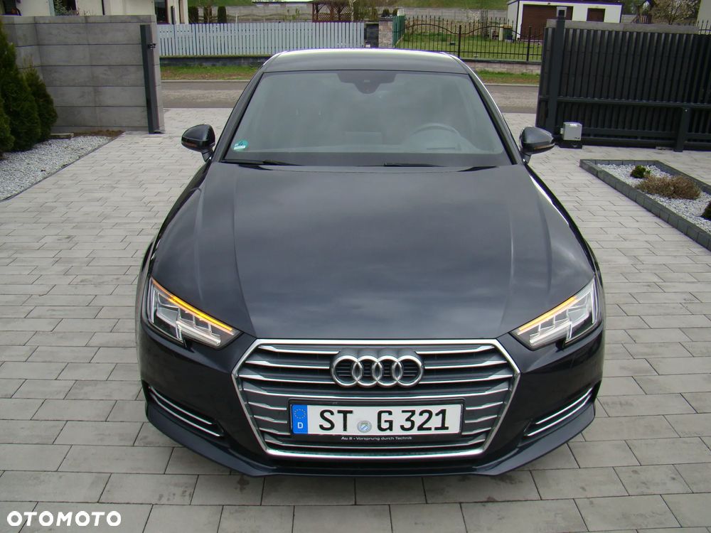 Audi A4 Limousine 40 TFSI design - 4