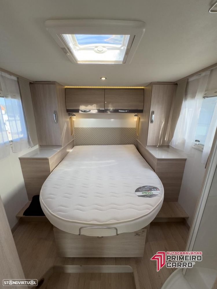 Rapido Serie 8F 880F cama central e basculante - 22