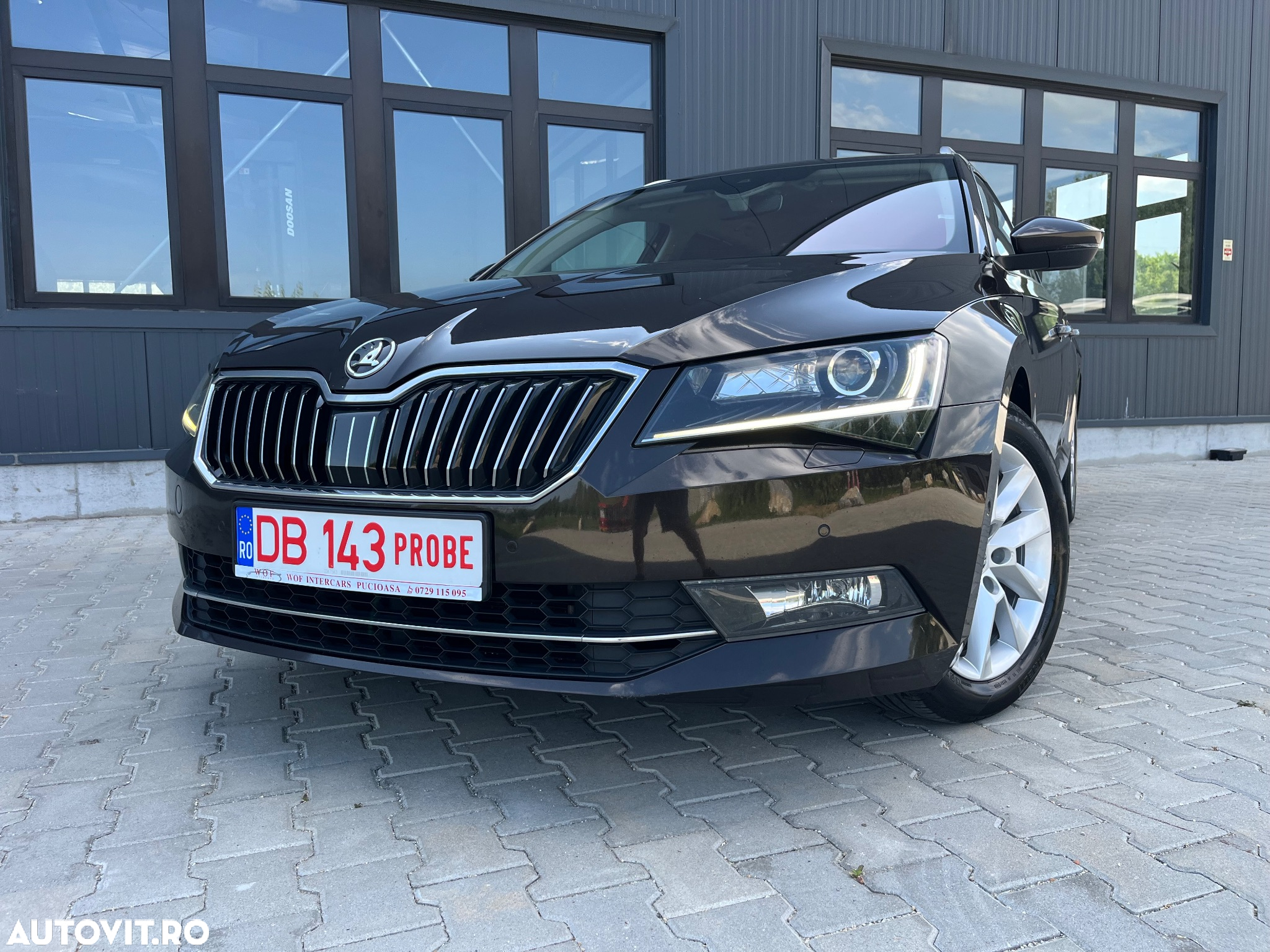 Skoda Superb Combi 1.6 TDI DSG Style - 36