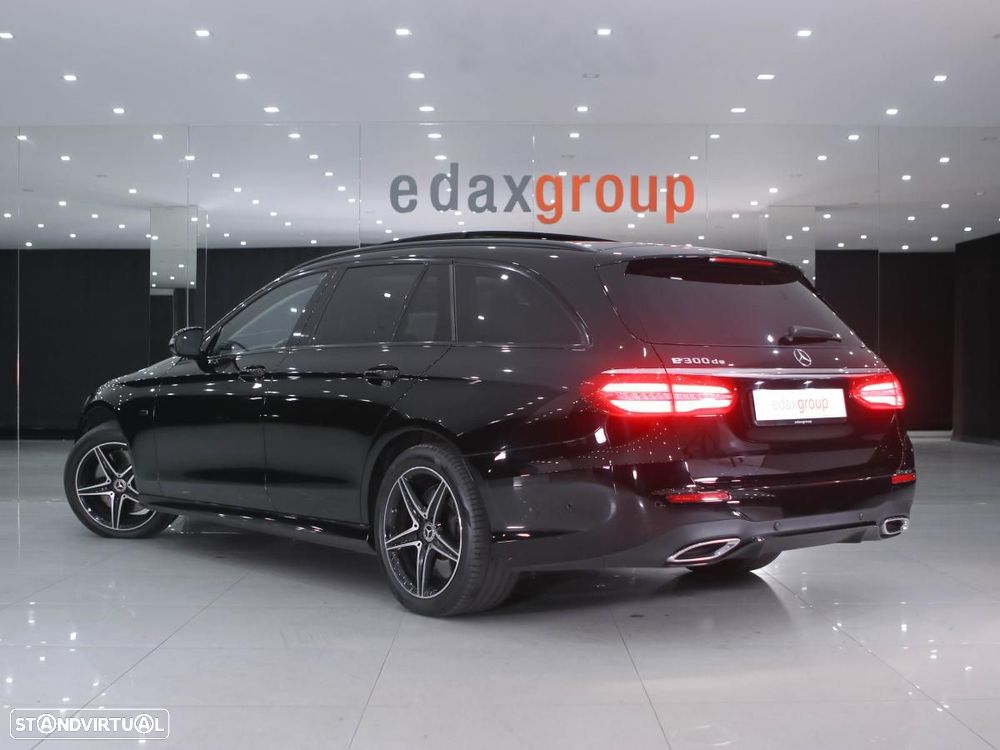 Mercedes-Benz E 300 de AMG Line - 4