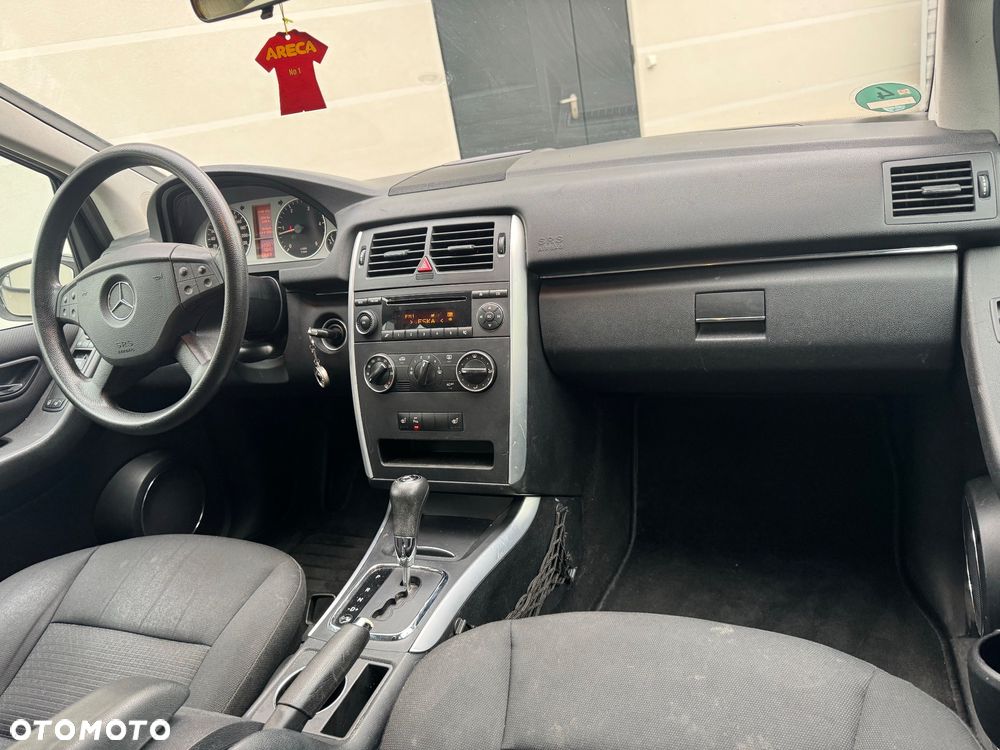Mercedes-Benz Klasa B 180 CDI Autotronic - 20