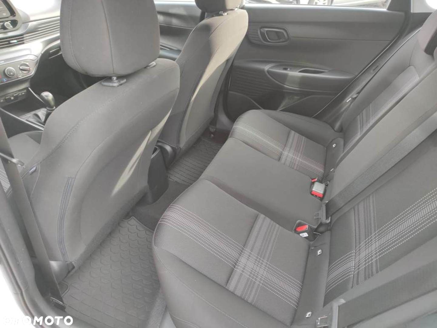 Hyundai i20 1.2 Pure - 20