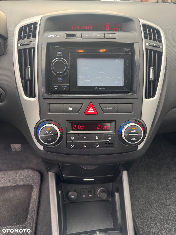 Kia Ceed Cee'd 1.4 Comfort + - 27