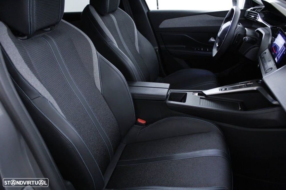 Peugeot 408 1.2 Hybrid Allure e-DCS6 - 15