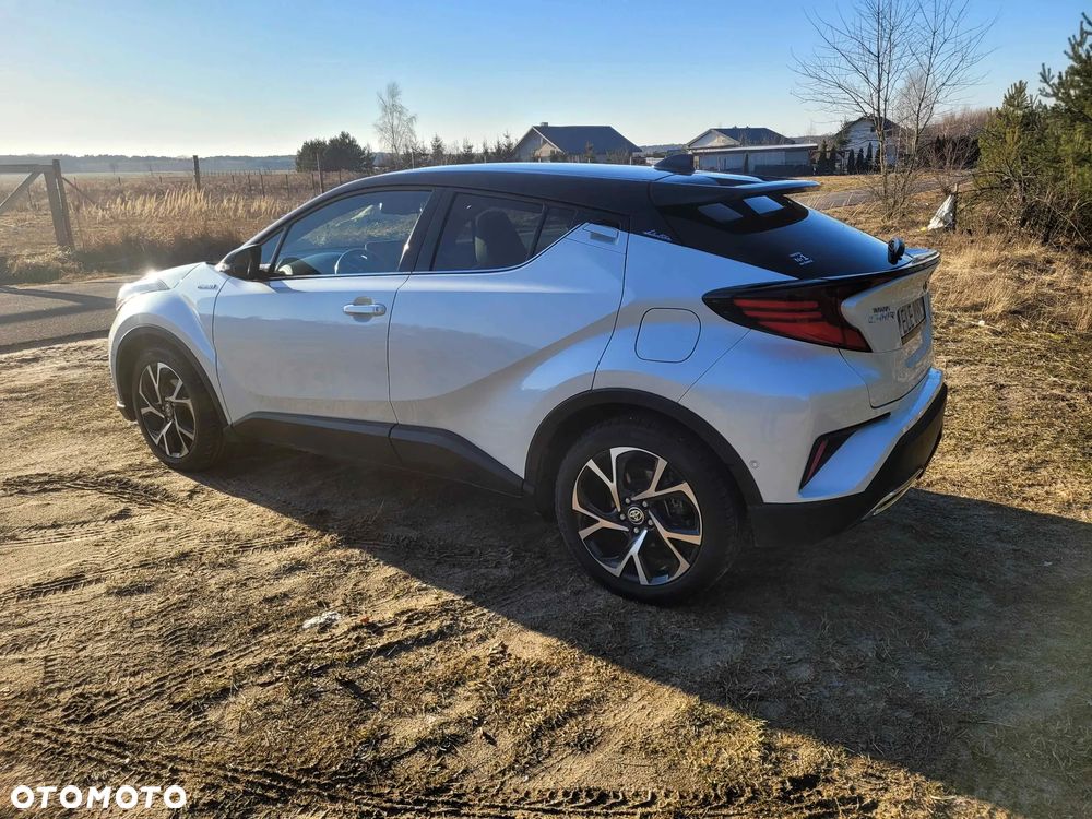 Toyota C-HR ver-2-0-hybrid-selection - 6