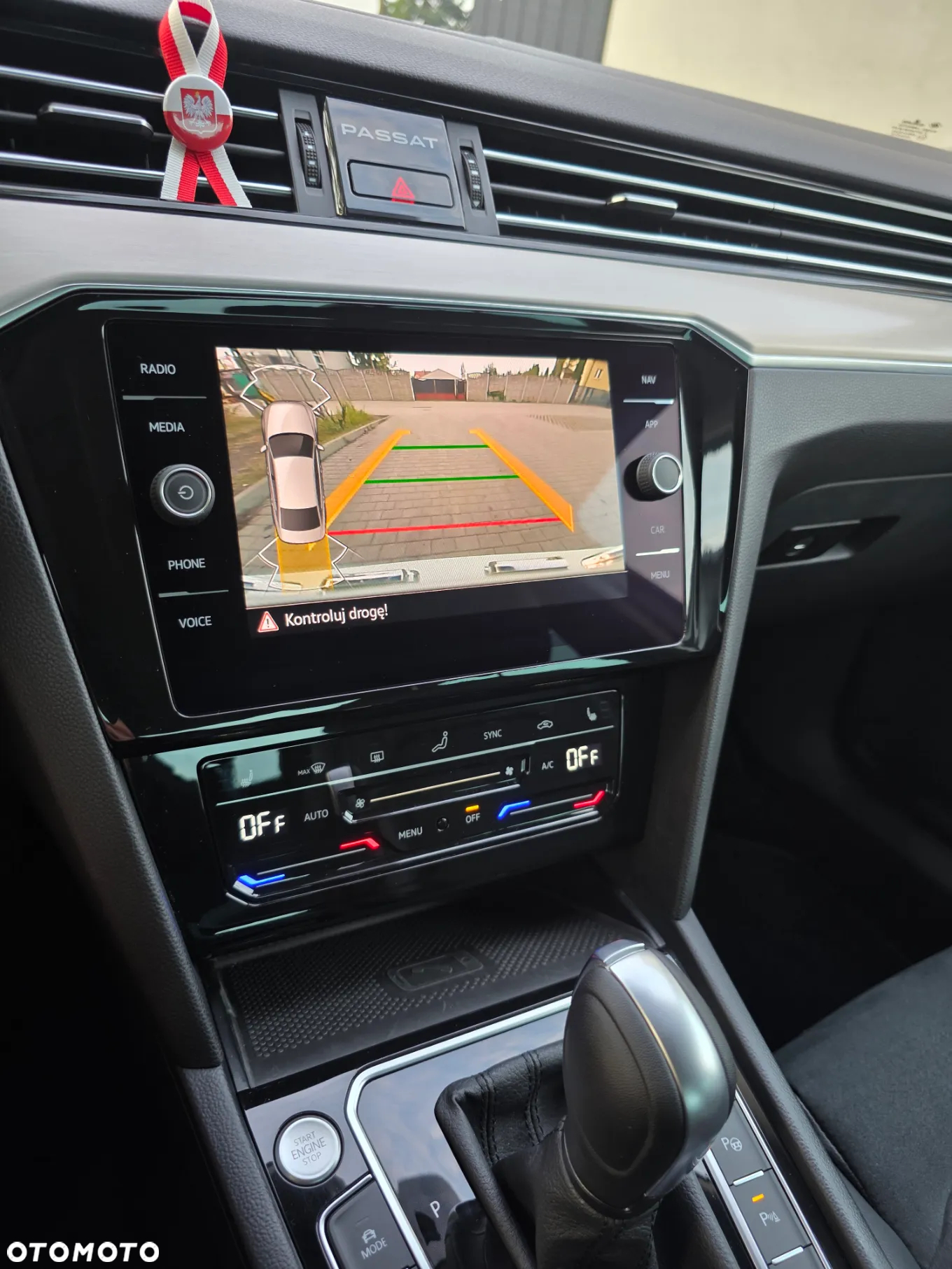 Volkswagen Passat 2.0 TDI Elegance DSG - 21