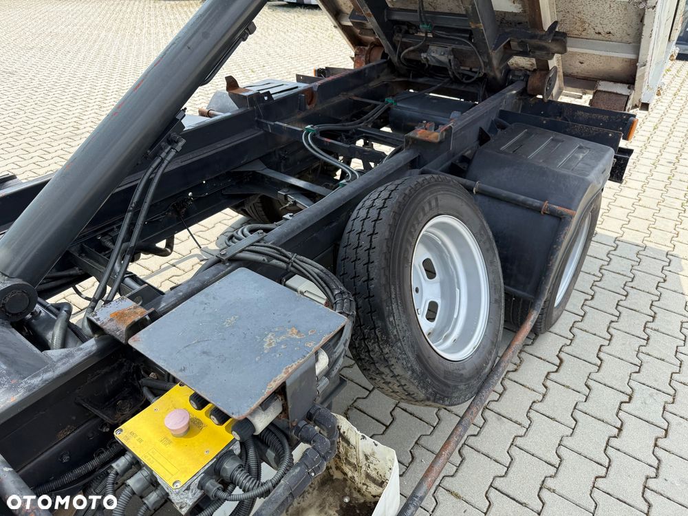Nissan ATLEON 56.13 / HAKOWIEC / DMC 5600KG / TACHO TARCZKI / 49.000 KM ! ! ! / Z FRANCJI /  STAN BDB / / / - 11