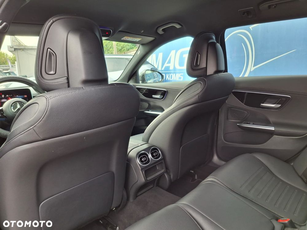 Mercedes-Benz Klasa C 220 d 9G-TRONIC AMG Line - 13