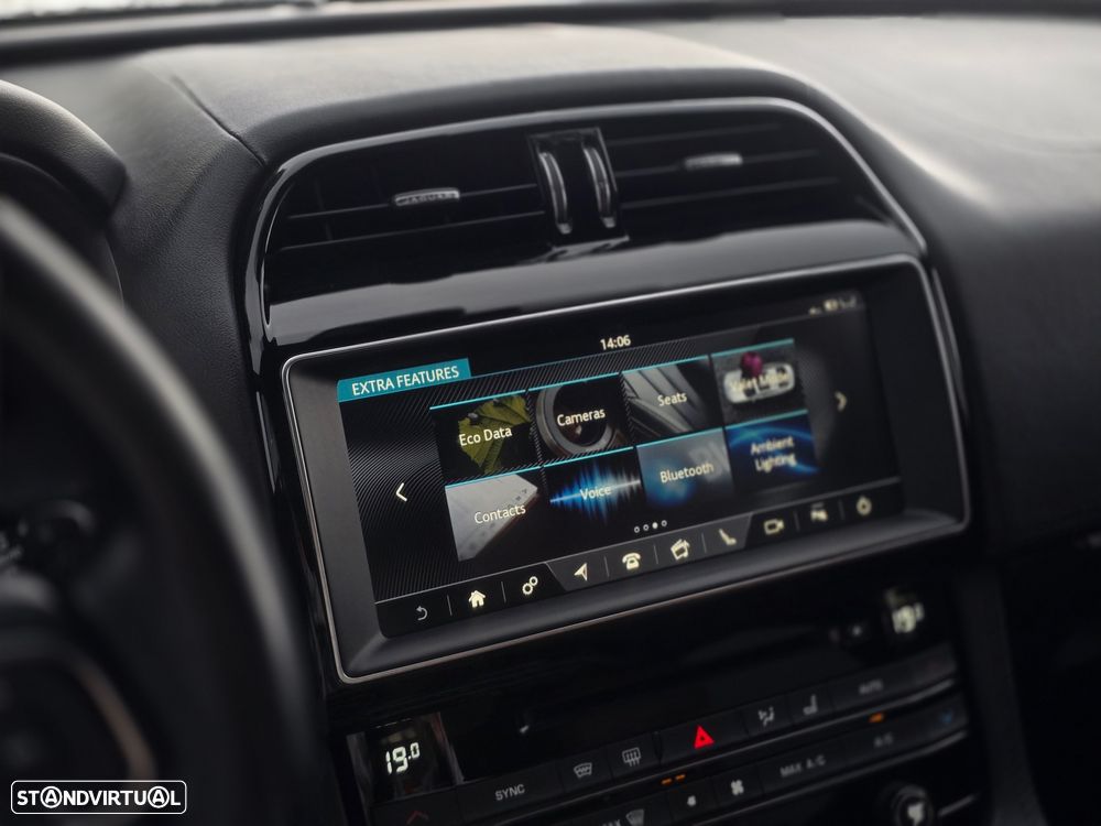 Jaguar F-Pace 20d Aut. Portfolio - 35