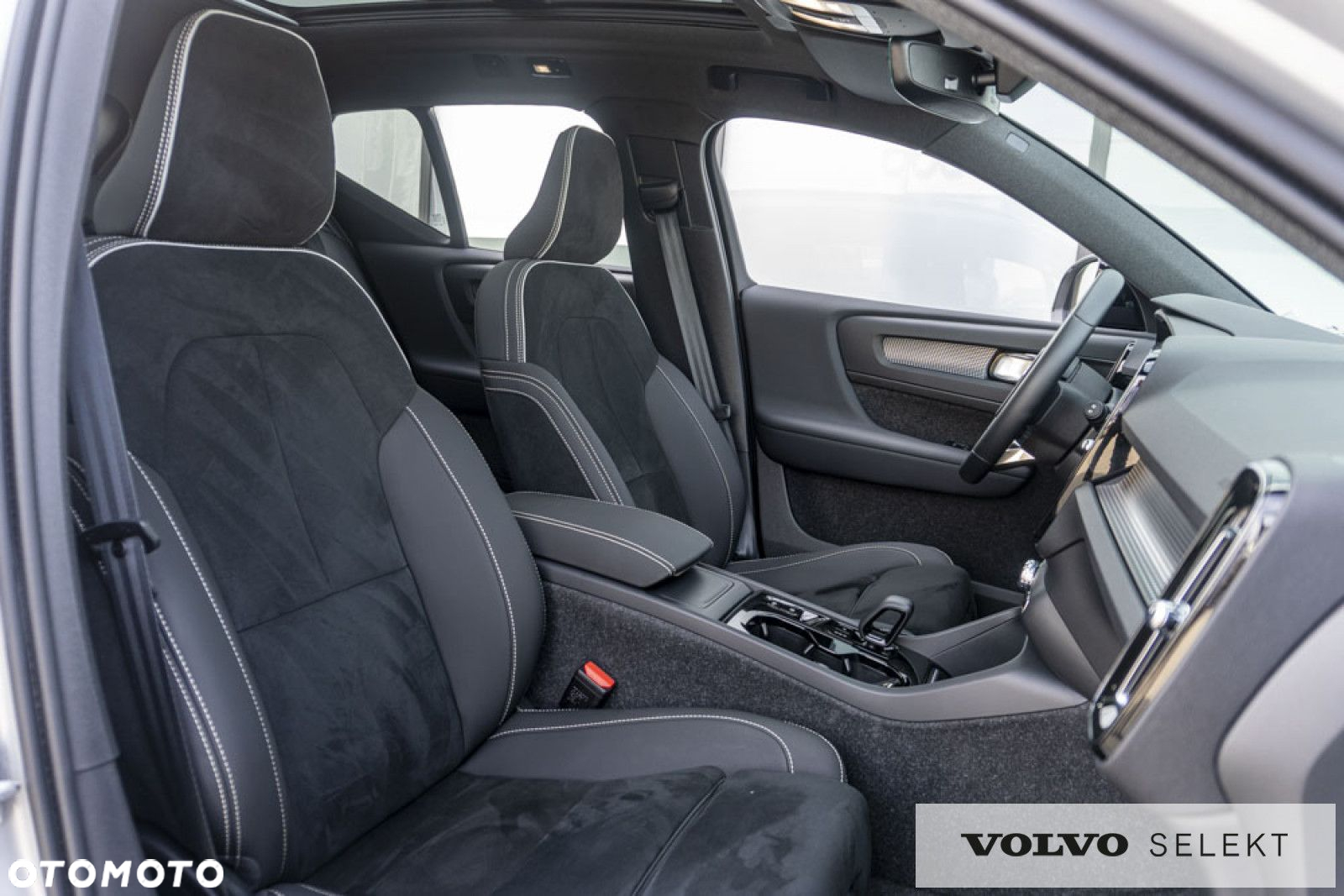 Volvo XC 40 - 25