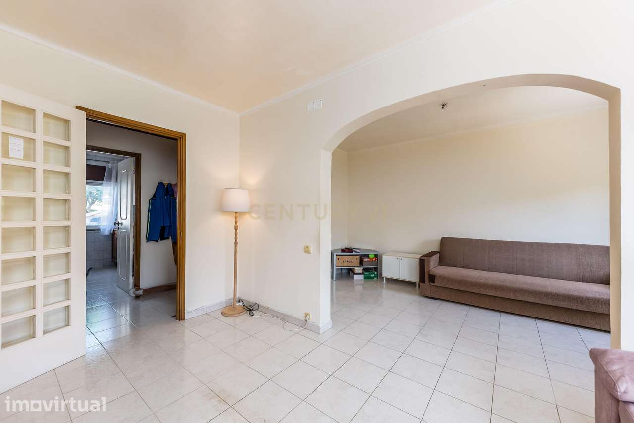 Apartamento T4 convertido em T3 | Mira-Sintra - Grande imagem: 3/22