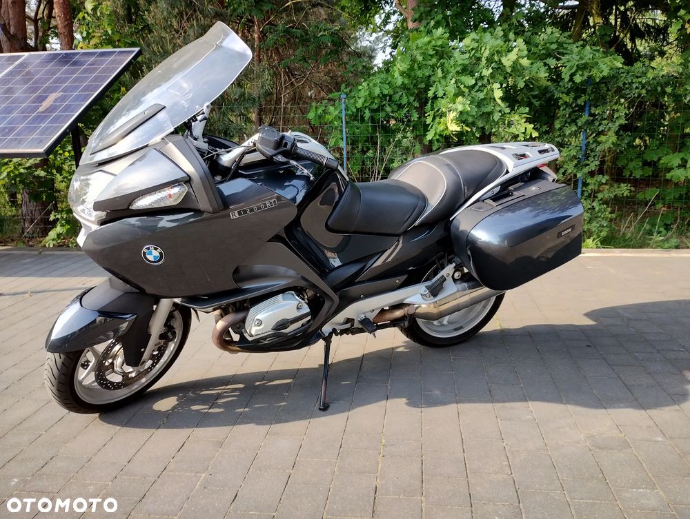 BMW R - 1
