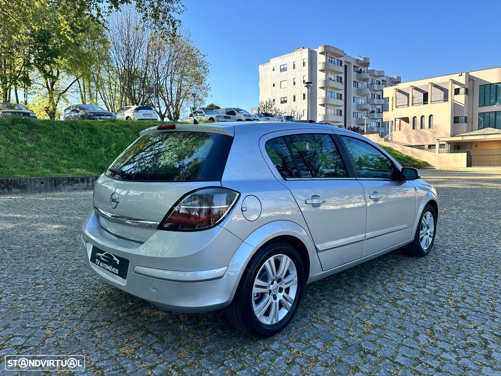 Opel Astra 1.7 CDTI Cosmo - 8