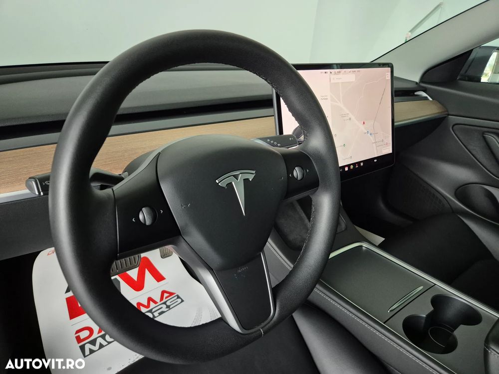 Tesla Model 3 Langstreckenbatterie Allradantrieb Dual Motor - 11