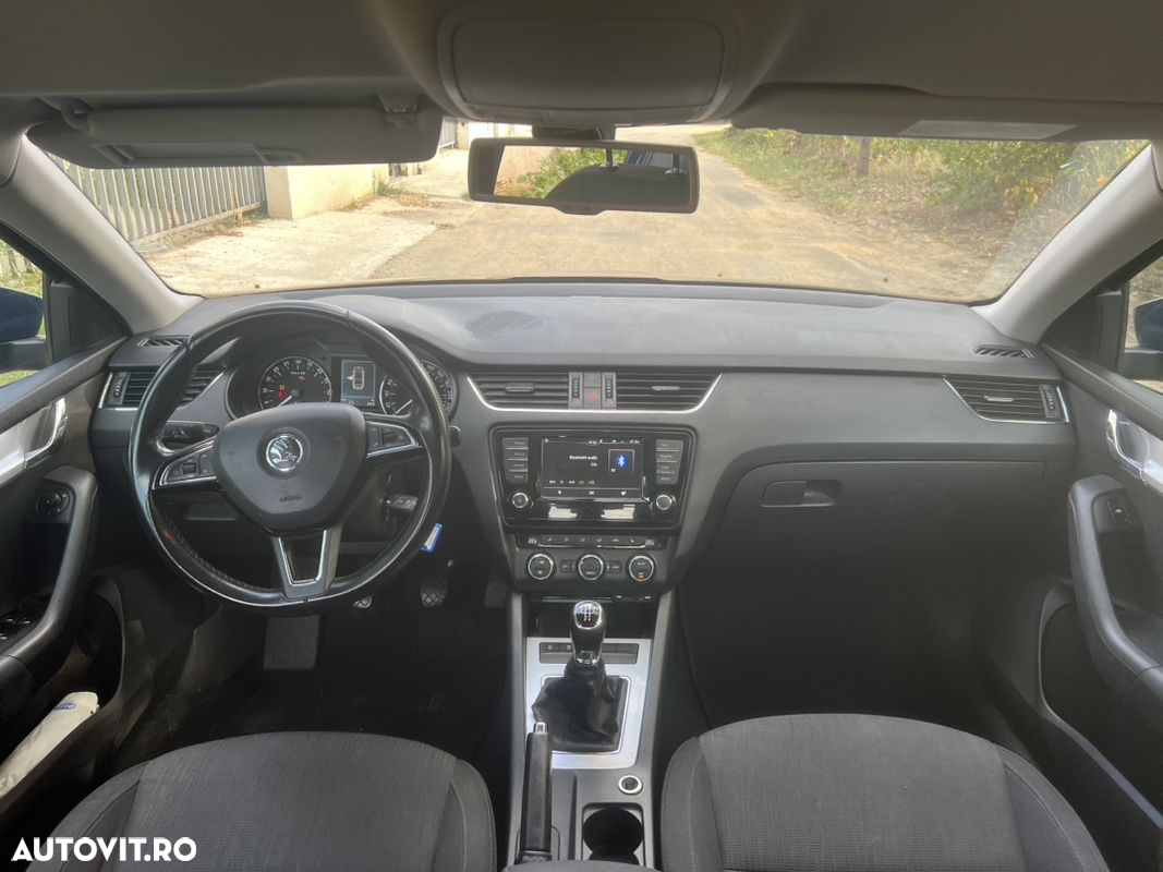 Skoda Octavia 1.6 TDI Ambition - 5